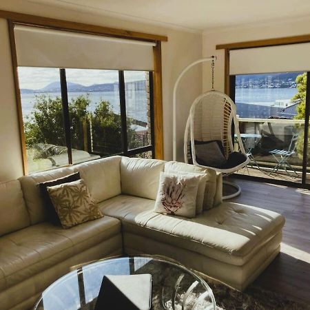 Spacious Modern Home Outstanding Views Sleeps 9 Hobart Eksteriør bilde